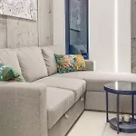 2 Bedroom Stunning In *