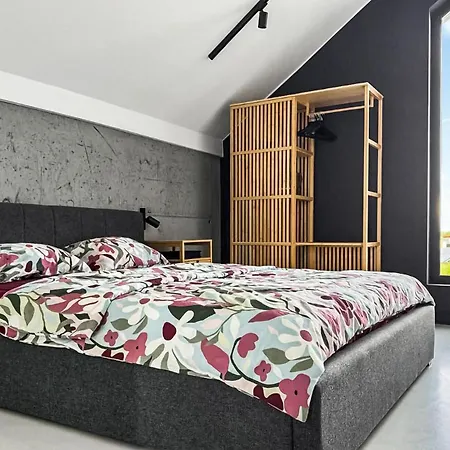 Holiday home 2 Bedroom Cozy In Lokciowe
