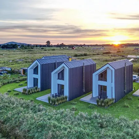 2 Bedroom Stunning In *