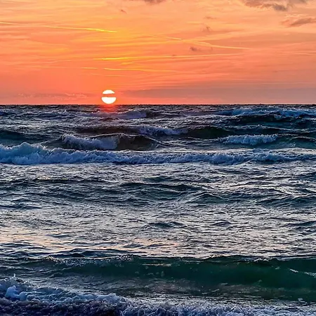 2 Bedroom Cozy In Dom wakacyjny *